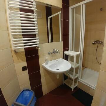 Фото номера Двухместный номер с 2 отдельными кроватями и ванной комнатой Гостевой дом RANCHO-JURA г. Podlesice 3